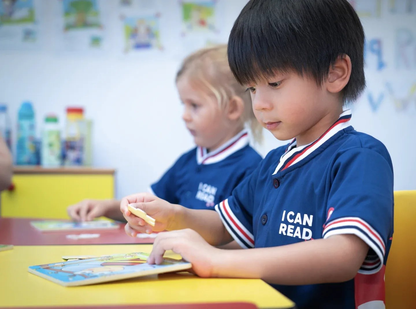 child in I Can Read english phonics class